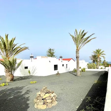 Bungalow Para Nudistas, Con Vista A La Piscina, En Appartement Charco del Palo
