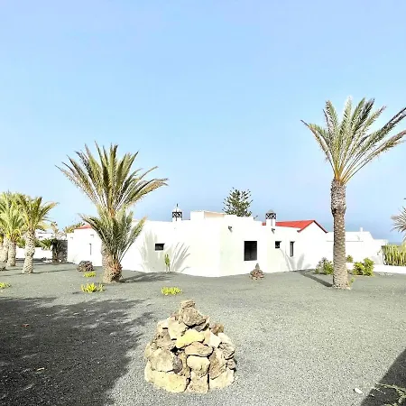 Bungalow Para Nudistas, Con Vista A La Piscina, En * تشاركو ديل بالو